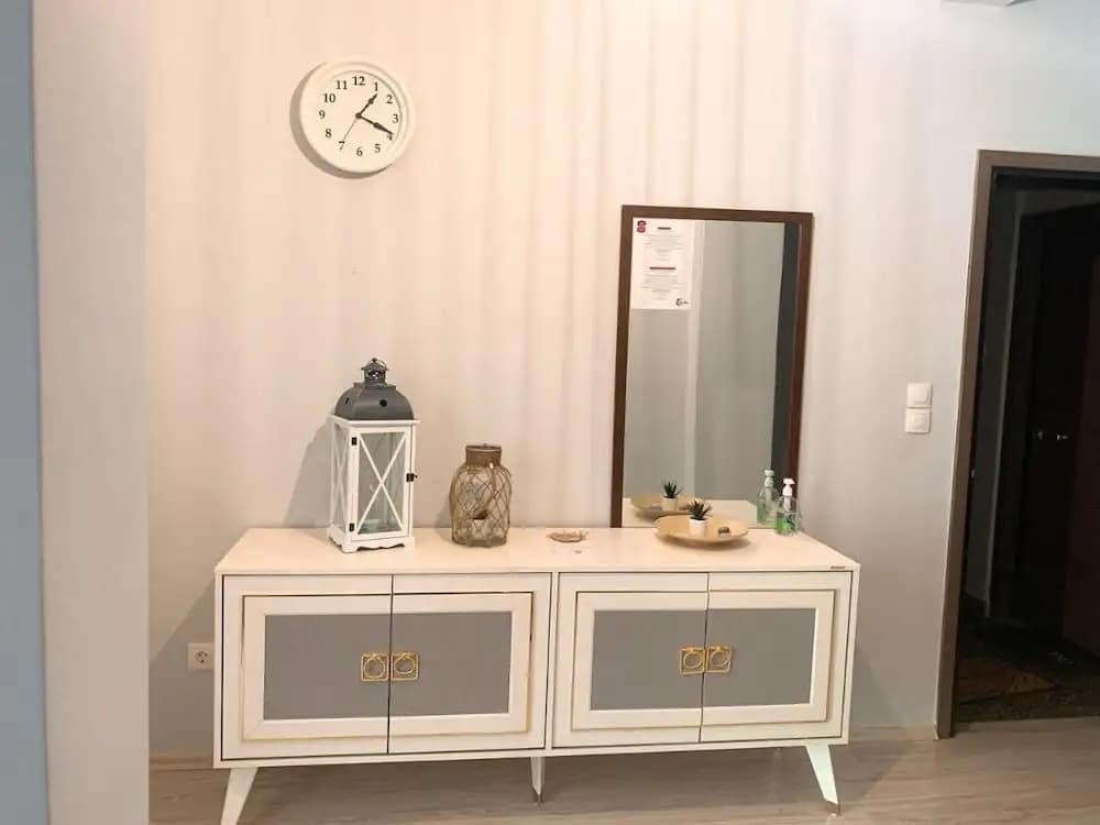 GTD8210 - Acropolis Cozy Apt. - photo 2