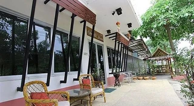 One-D House - photo 18