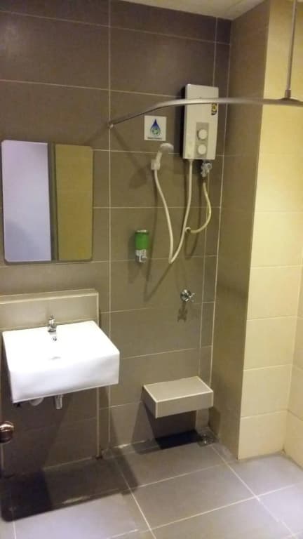 Hotel Golden View Nilai - photo 8