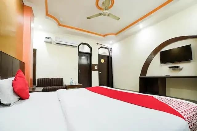 Hotel Viraat - photo 6