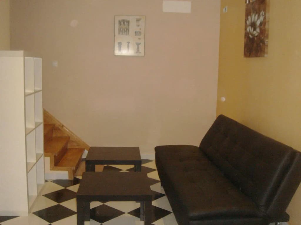 DownTown Guest House - photo 12
