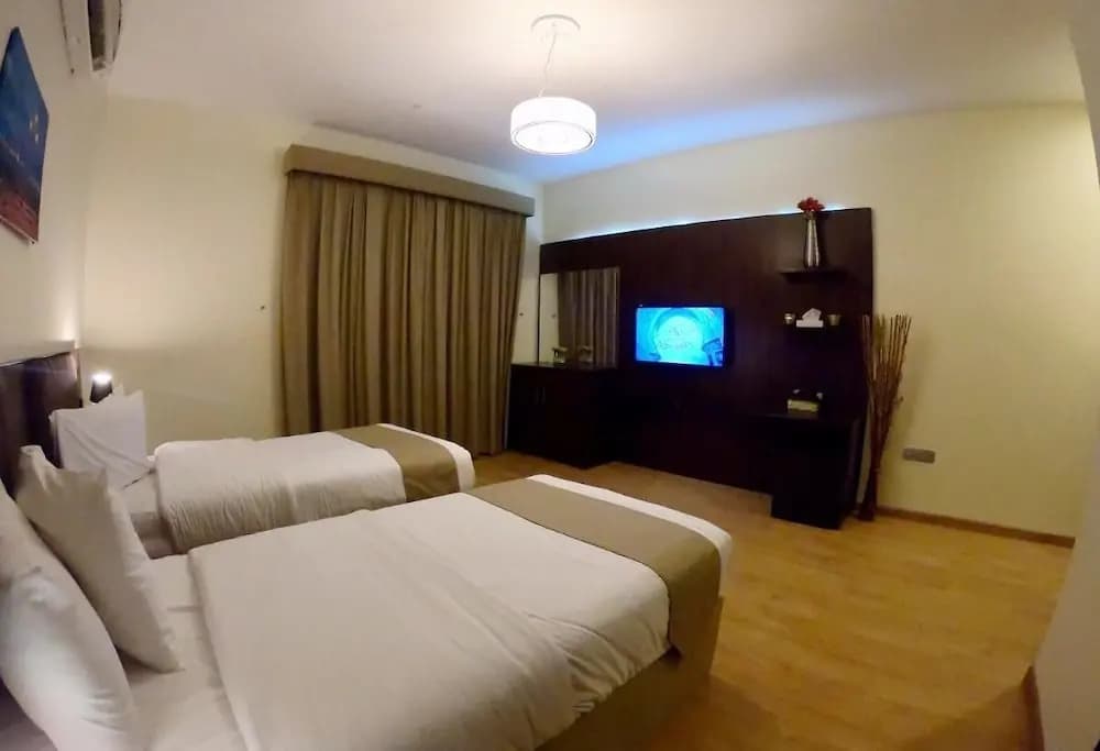 Weekdays Hotel - photo 3