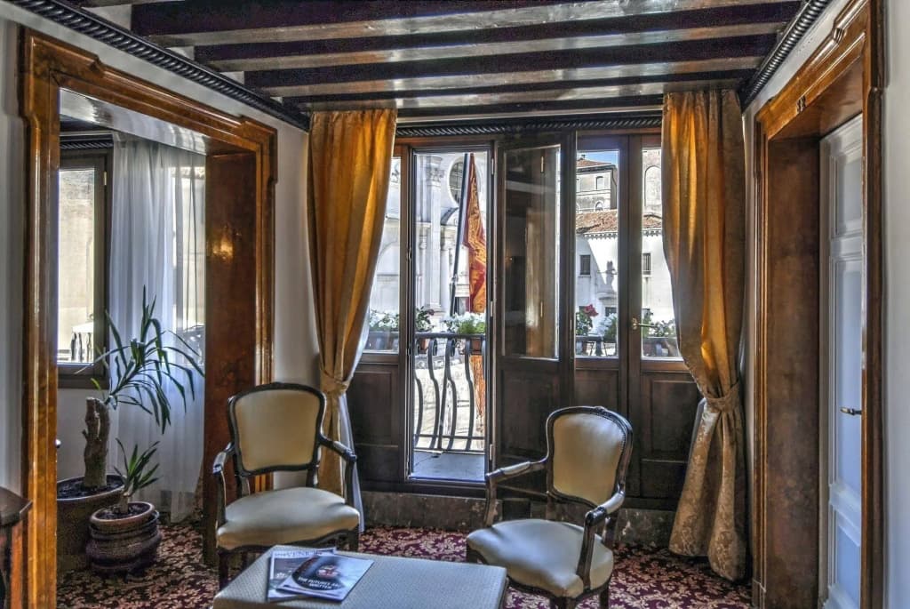 Hotel Scandinavia - photo 27