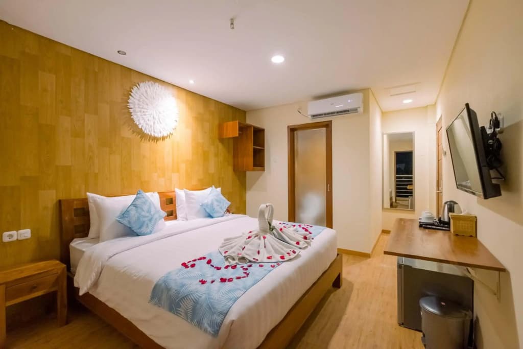 Caroline Guest House - photo 17
