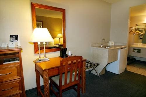 Americas Best Value Inn Downtown Las Vegas - photo 5