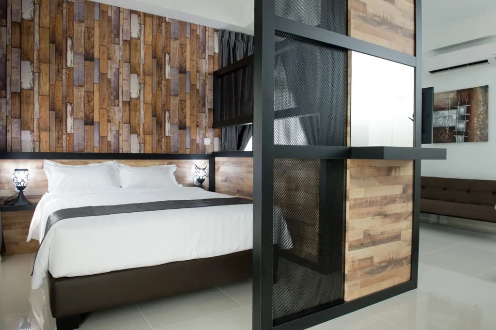 Ezzyhome @ Medini - photo 2