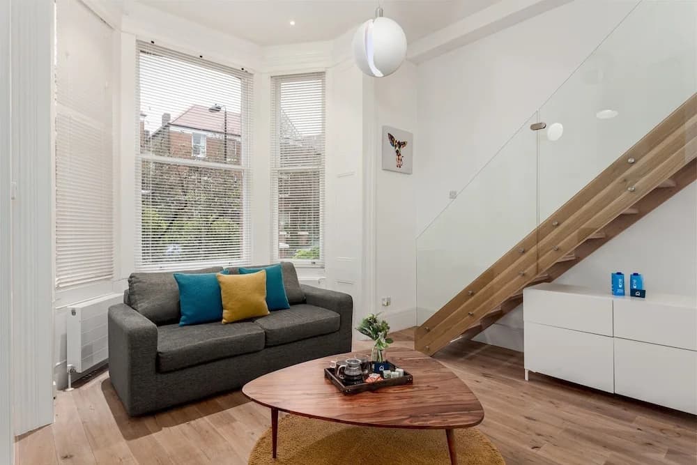 Spacious Canfield Gardens Studio - photo 12