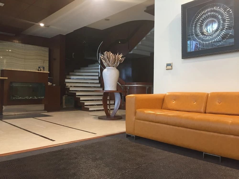 Hotel Aura @ Airport - photo 2