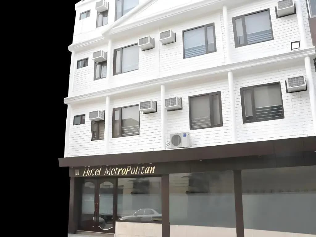 Hotel Metropolitan Karol Bagh - photo 1