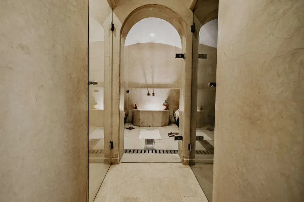 Adama Hotel - photo 10