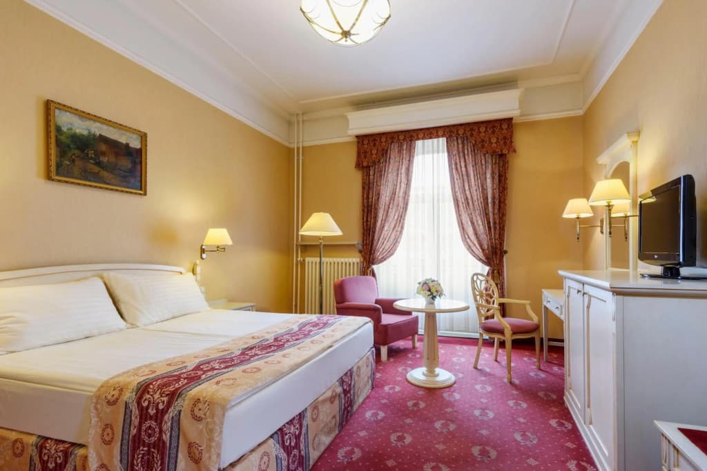 Danubius Hotel Astoria City Center - photo 5