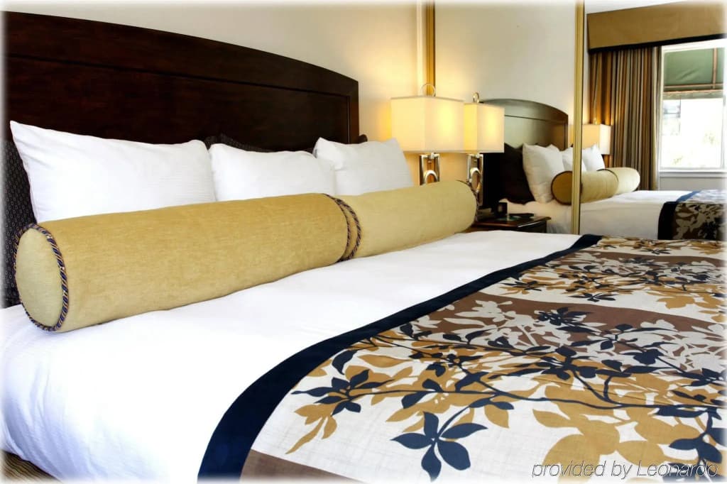 Suites At Fishermans Wharf - photo 4