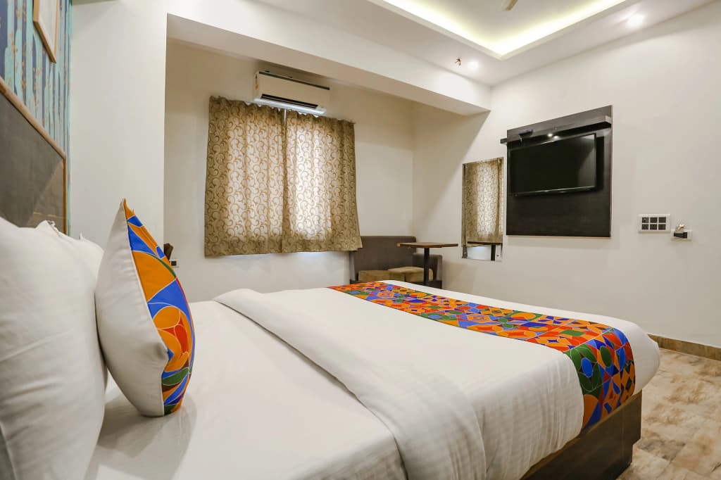 FabHotel Delta Suites I - photo 32