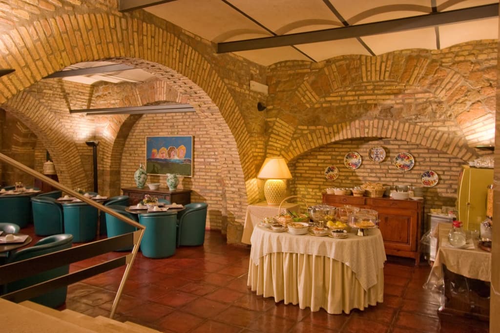 Laurentia Hotel - photo 18
