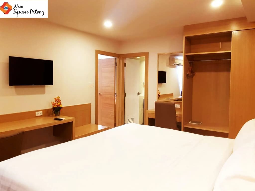 New Square Patong Hotel - photo 3