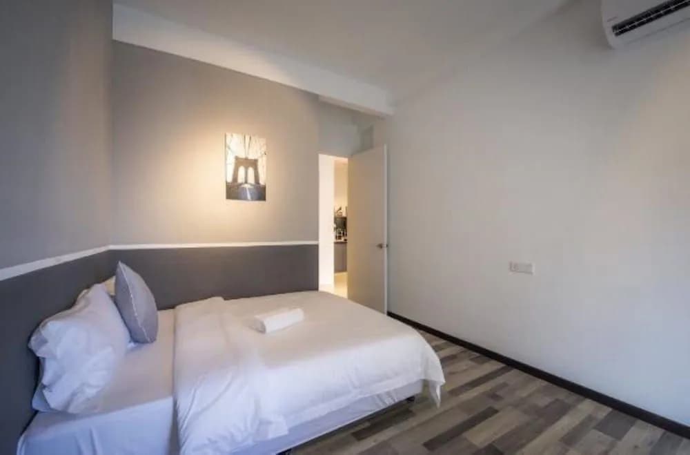 Arte S 3 Bedrooms Condo - photo 4