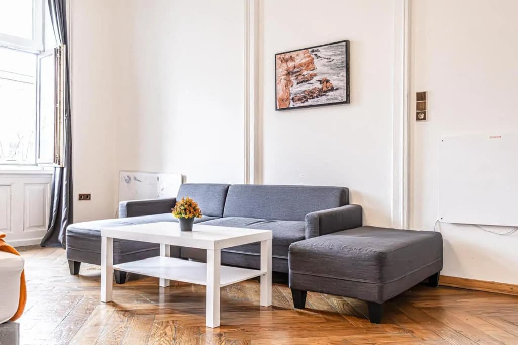 Gorgeous 1BR Apt near AKH Hospital - photo 7