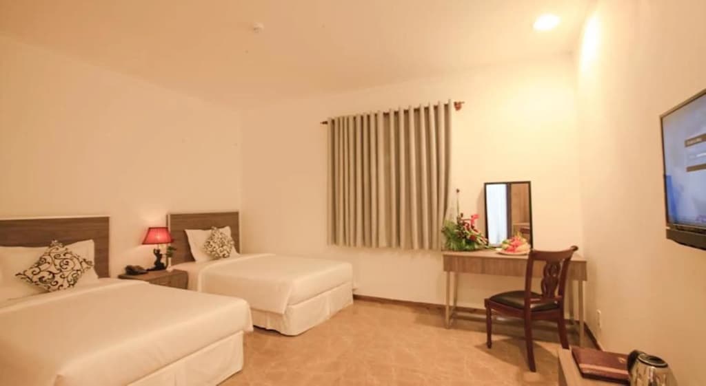 Den Long Do Hotel & Restaurant - photo 11
