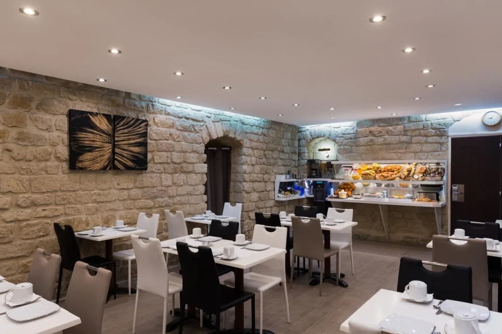 Hotel Aida Marais - photo 26