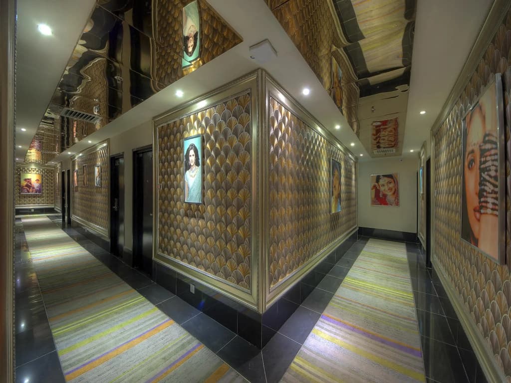 Arenaa Star Hotel - photo 13