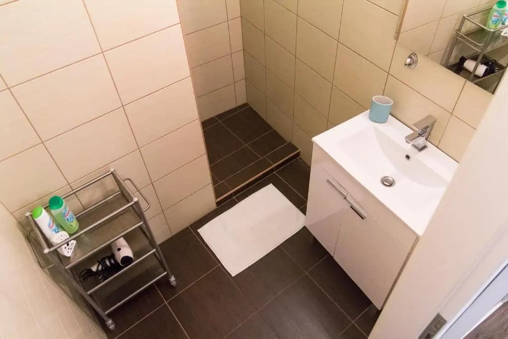 Bright 2br&Ac Apt at Astoria - photo 8