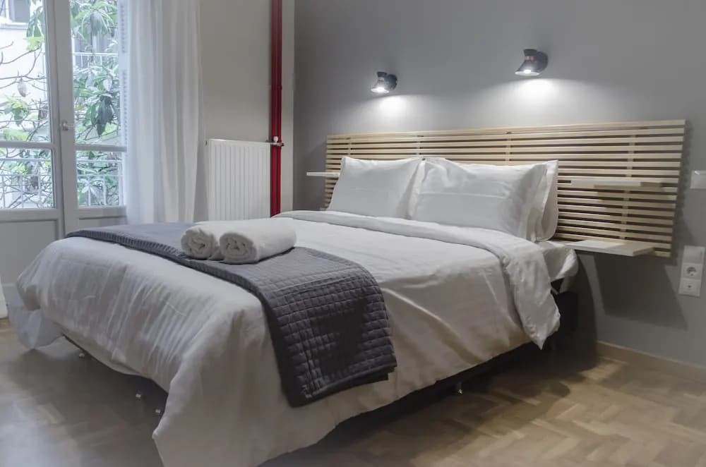 Centrally Located Flat with 1 Bedroom - photo 5