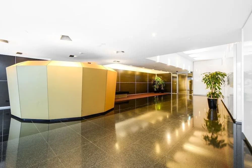 Exquisite Apartments Docklands - photo 2