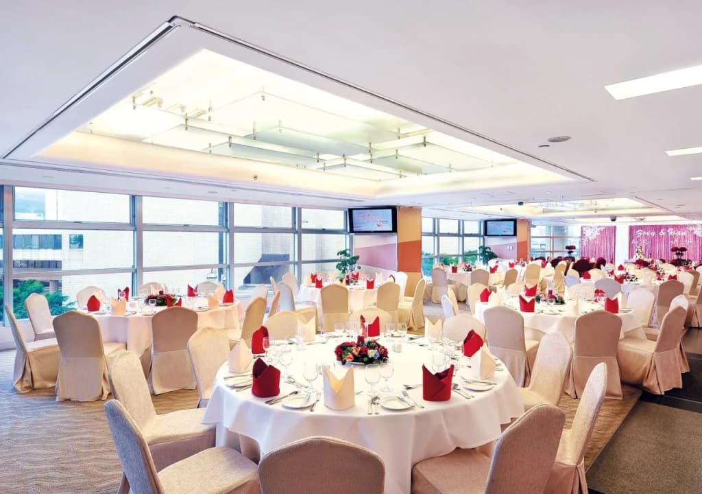 The Salisbury - YMCA of Hong Kong - photo 26