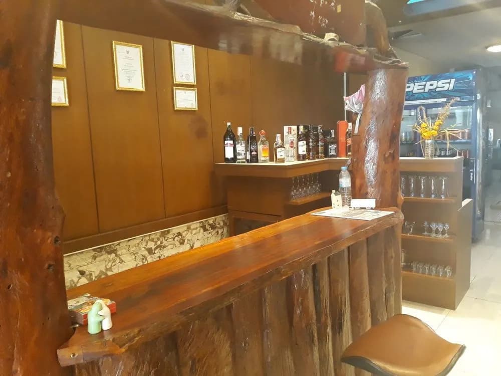 Royal A&R Hotel - photo 2