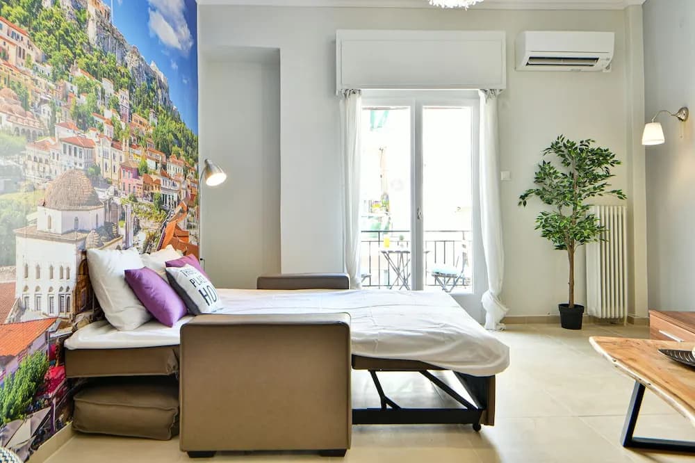 Renovated flat in Athens perfect location - photo 3
