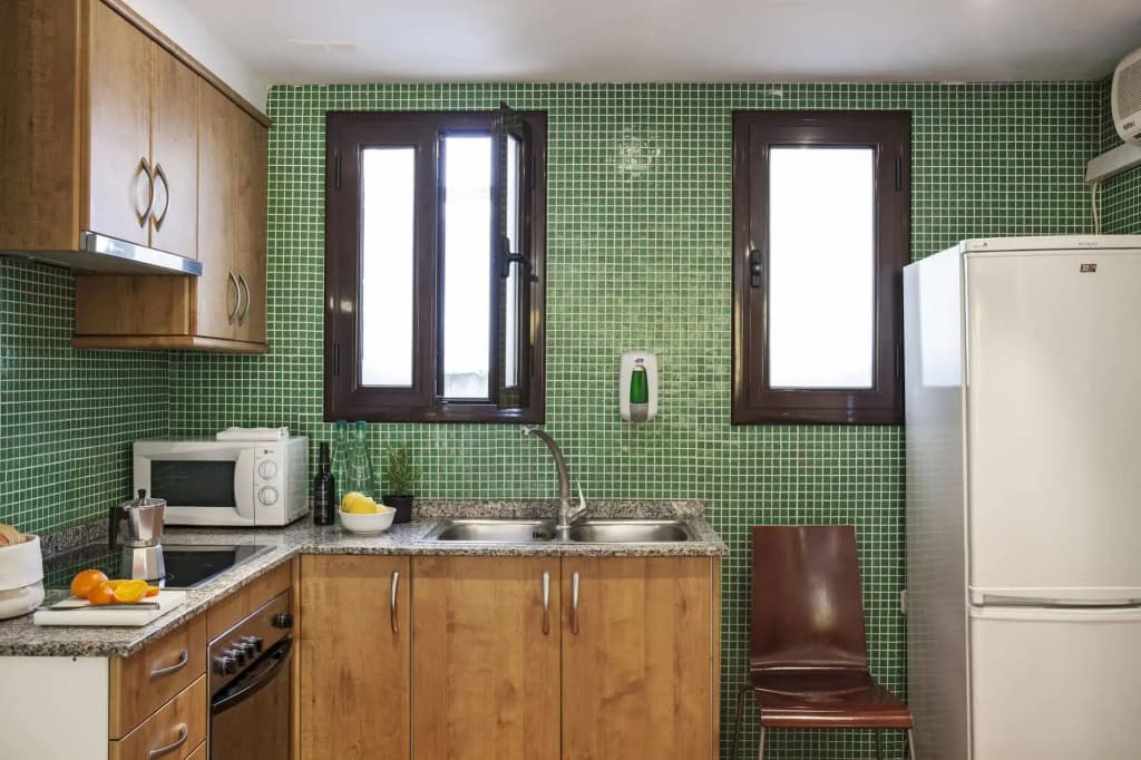 AinB Las Ramblas-Guardia Apartments - photo 22