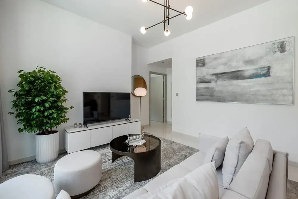 Chic 1BR in Emaar Beachfront - photo 1