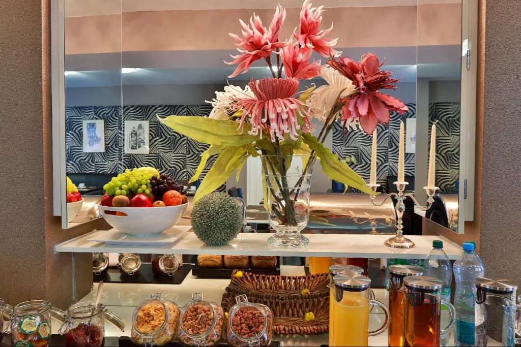 Hotel Elysee - photo 10