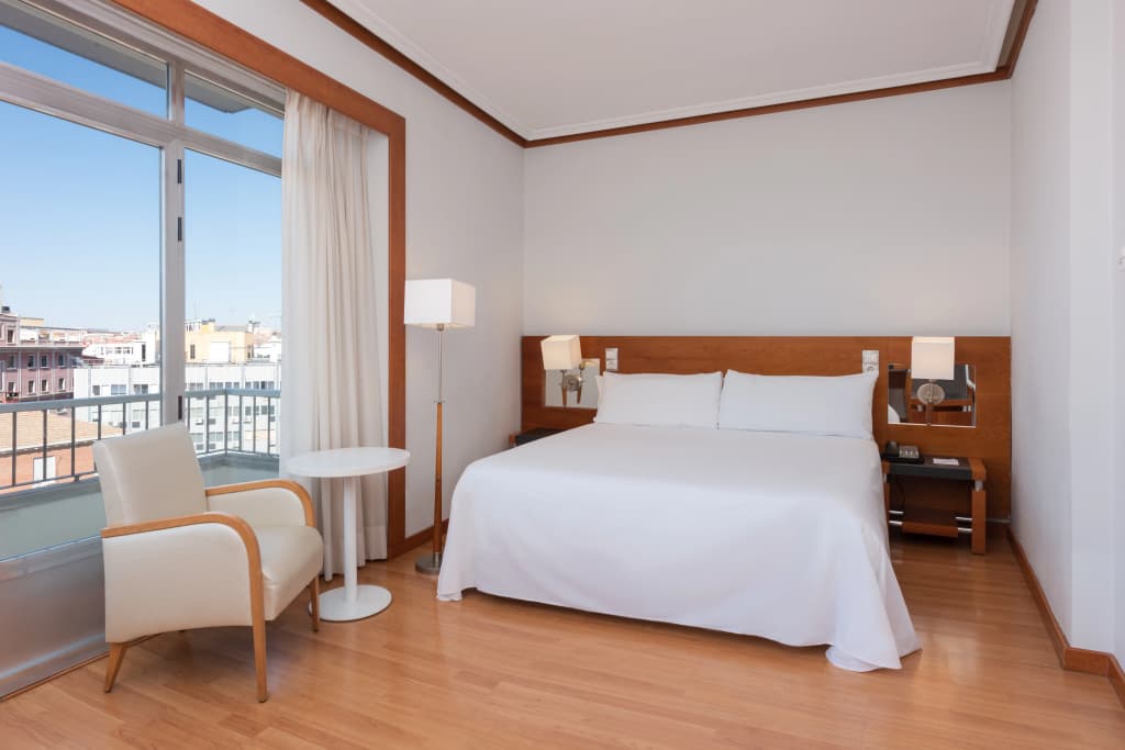 Hotel Madrid Plaza de España Affiliated by Meliá - photo 13
