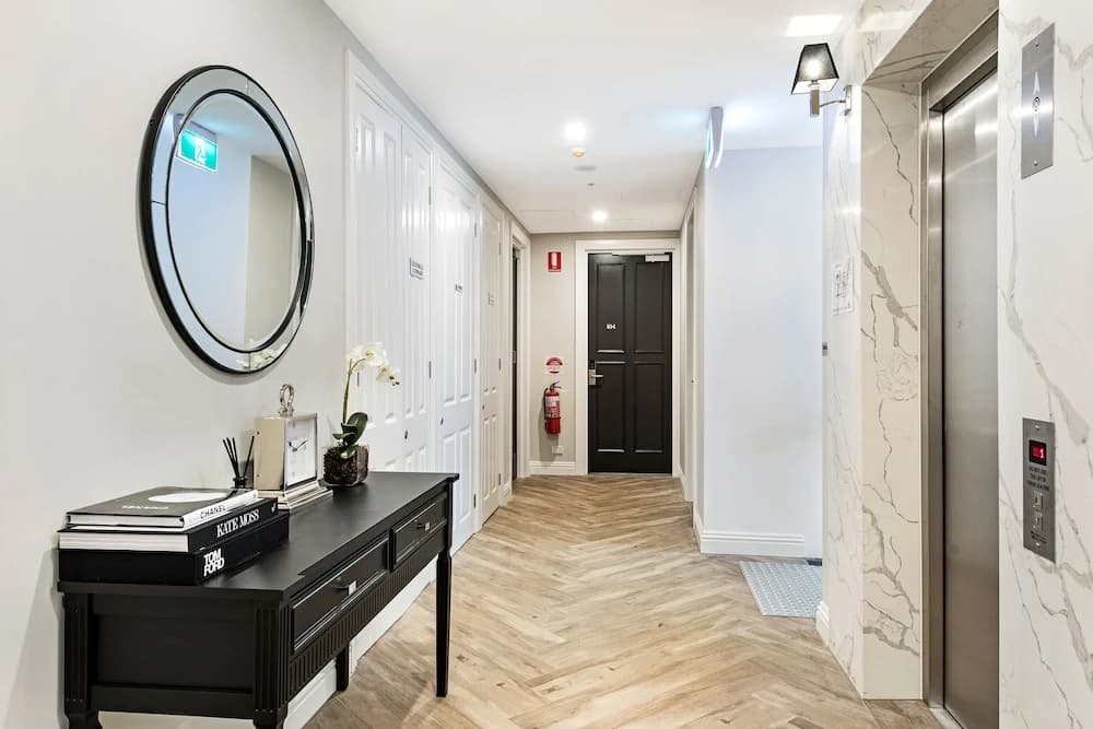 Manhattan Apartments - Caulfield North - photo 10