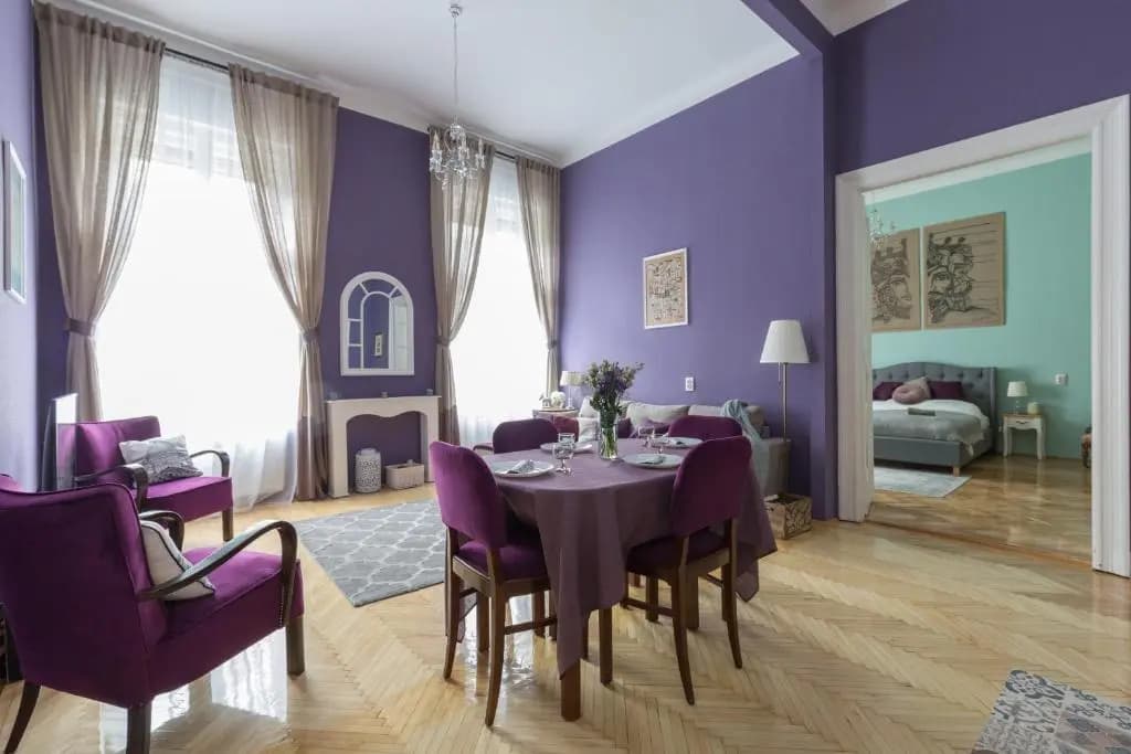 Eclectic Luxury & Spacious 2BR AC Apt in Center - photo 2