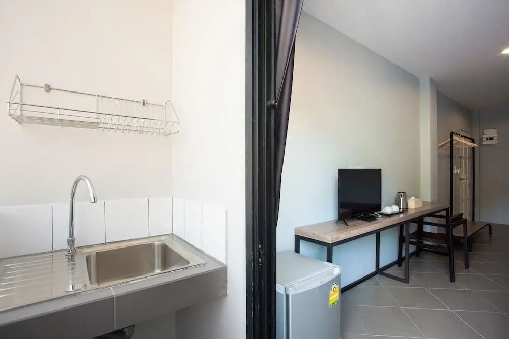iNest Poshtel - Hostel - photo 8