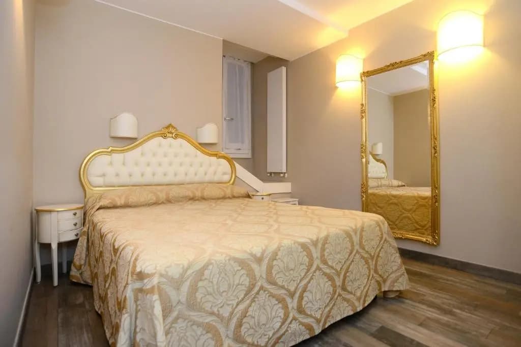 Doge's House - photo 4