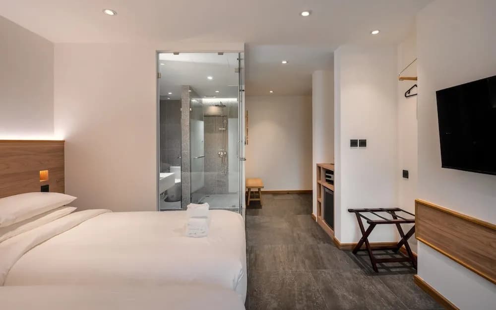 Zen Master Hotel - photo 9