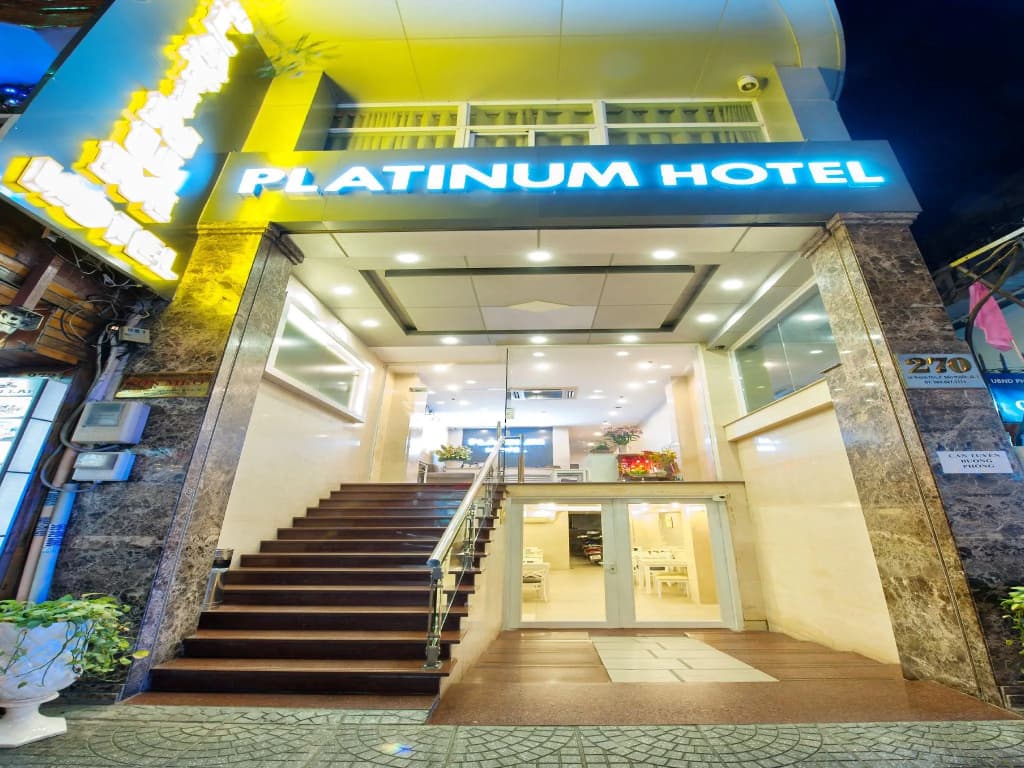 The Noble Swan Hotel New World - main photo