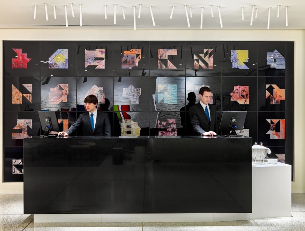 H10 Art Gallery - photo 33