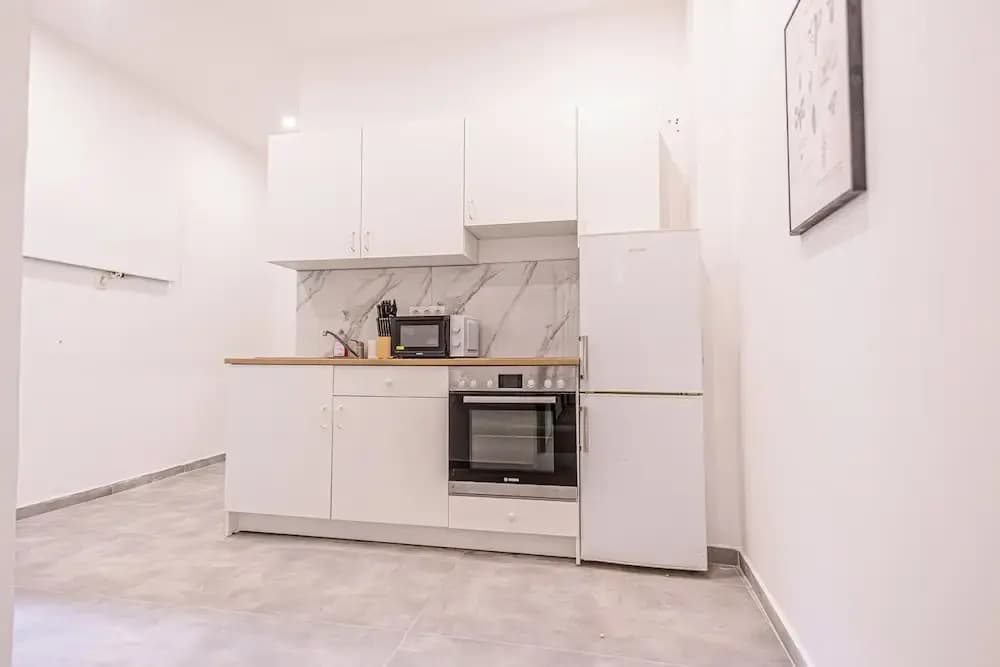 4BR Shared Apt 10Min Walk to Westbahnhof - photo 11