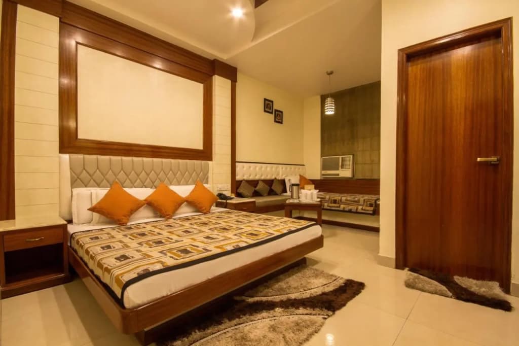 Hotel Aster Inn - photo 20