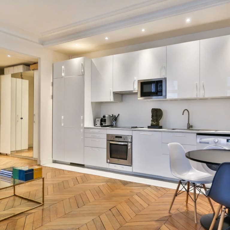 Secret Villiers I Stylish 2 Bed Apt in Villiers - photo 4