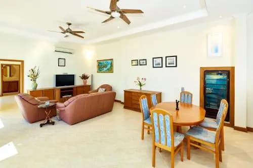 Golden Villa by Fantasea Beach - photo 11