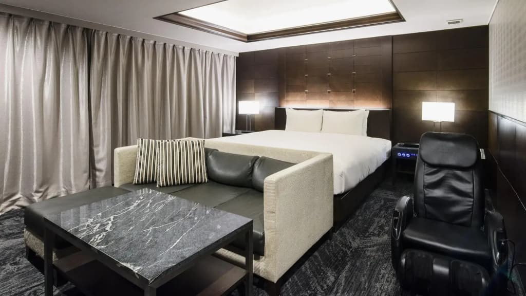 Meguro Holic Hotel - photo 22