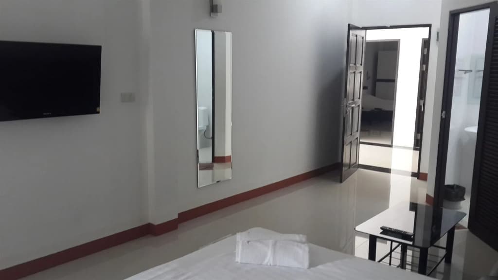 Sri Samui Hotel - photo 4