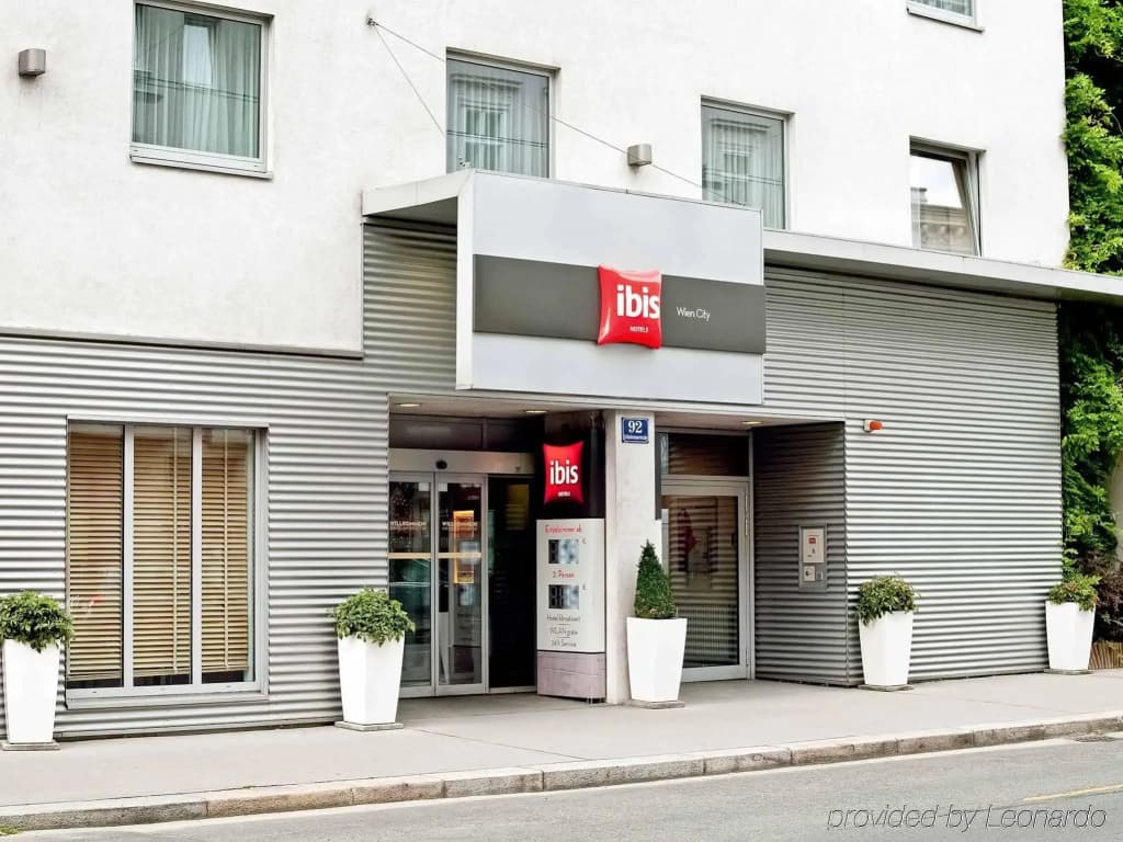 ibis Wien City - photo 1