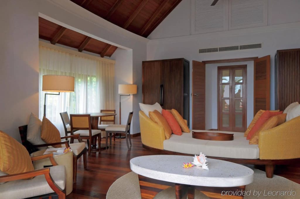 Constance Halaveli Maldives - photo 8