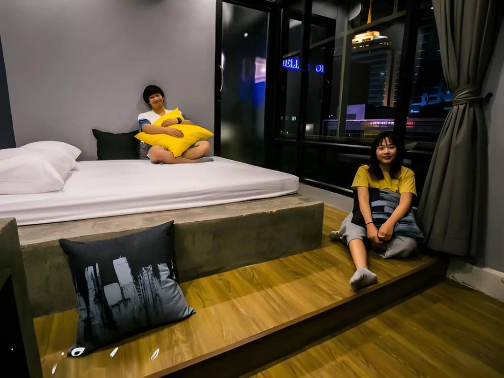 Silom Space Hostel - photo 27